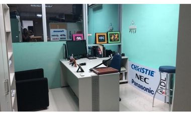 ¡¡SE VENDE !! Local comercial en VIA BRASIL