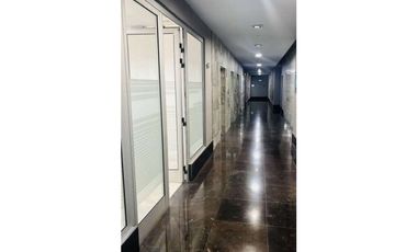 ¡¡SE VENDE!! OFICINA en Obarrio a precio de REMATE