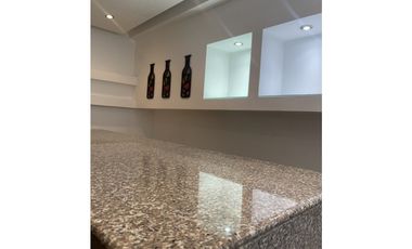 Se vende o alquila casa de 3 pisos en Limajo, San Miguelito