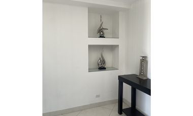 Se vende o alquila casa de 3 pisos en Limajo, San Miguelito