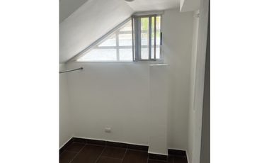 Se vende o alquila casa de 3 pisos en Limajo, San Miguelito