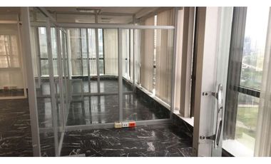 ¡SE ALQUILA! Esplendida Oficina en Avenida Balboa, Torre Bac, 250 m2