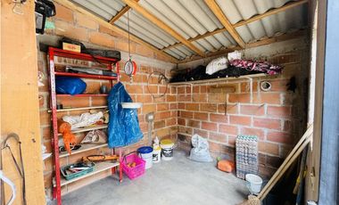 Se vende casa campestre por terminar en San Roque, Antioquia