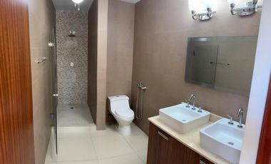 ¡SE ALQUILA/VENDE !CASA EN RIVER VALLEY - PANAMA PACIFICO/HOWARD