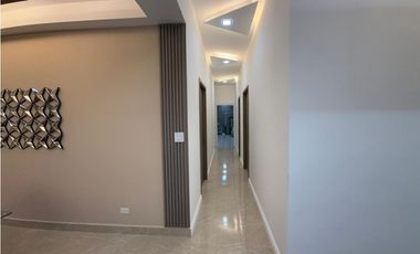 ¡¡SE ALQUILA !! CASA DE LUJO EN ALTOS DE PANAMA 4R 4B 3P