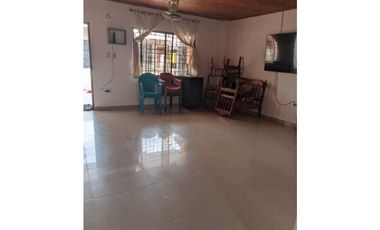 CASA EN VENTA EN EL BARRIO LA PALMA