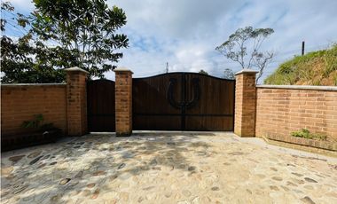 Se vende Finca productora en San Roque, Antioquia