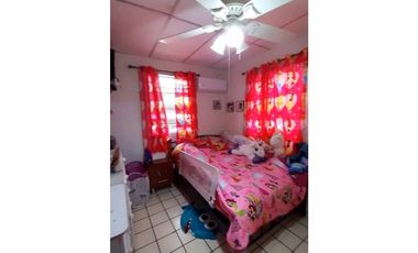 VENTA DE CASA EN CONDADO DEL REY