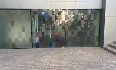 MAGNIFICO LOCAL COMERCIAL PLENO BARRIO EL GOLF