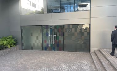 MAGNIFICO LOCAL COMERCIAL PLENO BARRIO EL GOLF