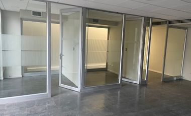 MAGNIFICO LOCAL COMERCIAL PLENO BARRIO EL GOLF