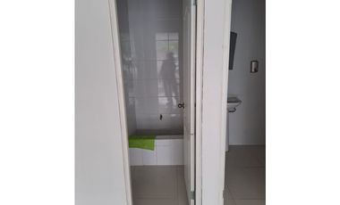 ALQUILER DE LOCAL DETRAS DE MULTIPLAZA