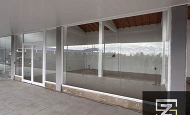 Local comercial en alquiler ubicado en Laguna Mall Carlos Spegazzini