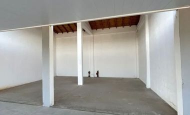 Local comercial en alquiler ubicado en Laguna Mall Carlos Spegazzini