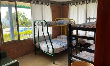 FINCA EN PALESTINA DE 10 A 30 PERSONAS  TARIFA MINIMA  10 PAX