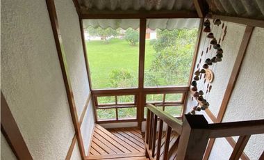 VENDO HERMOSA CASA CHALET EN  LA VEGA CUND. (R)