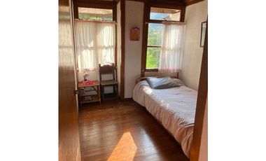 VENDO HERMOSA CASA CHALET EN  LA VEGA CUND. (R)