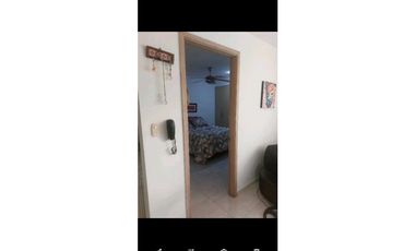 SE VENDE APARTAESTUDIO CERCA A CLINICA DE LOS MAESTROS