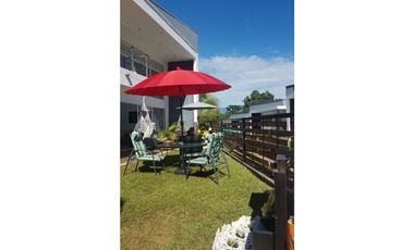 VENTA DE CASA DE DOS NIVELES, SAN JERÓNIMO, ANT