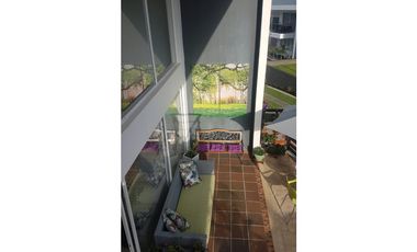 VENTA DE CASA DE DOS NIVELES, SAN JERÓNIMO, ANT