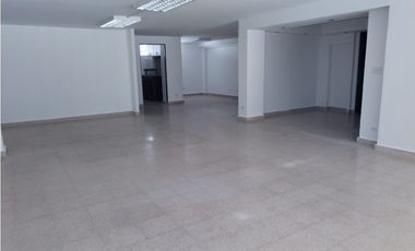 ALQUILER, LOCAL COMERCIAL EN EL CANGREJO, CALLE TRANSITADA, 100 M2