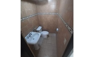 ALQUILER, LOCAL COMERCIAL EN EL CANGREJO, CALLE TRANSITADA, 100 M2