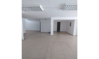 ALQUILER, LOCAL COMERCIAL EN EL CANGREJO, CALLE TRANSITADA, 100 M2