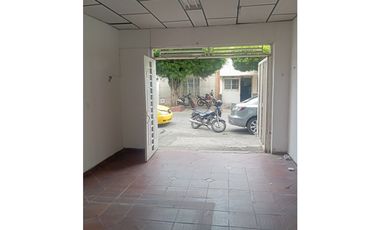 SE ARRIENDA LOCAL EN CESPEDES