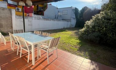 PH en venta c/ cochera en Temperley