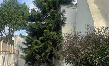 Casa en venta c/ cochera en Villa Domínico Apta Crédito Bancario