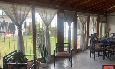 Casa en venta c/ cochera en Villa Domínico Apta Crédito Bancario