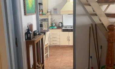 Casa en venta c/ cochera en Villa Domínico Apta Crédito Bancario