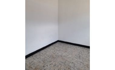 ARIRIENDO APARTAESTUDIO EN EL BARRIO OBRERO