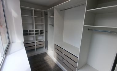 APARTAESTUDIO EL POBLADO CERCA C.C. SANTAFÉ
