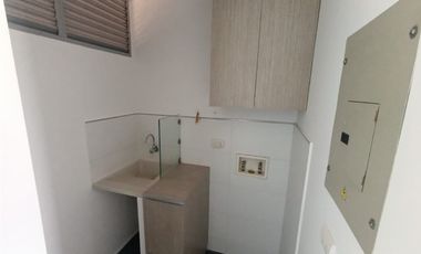 APARTAESTUDIO EL POBLADO CERCA C.C. SANTAFÉ