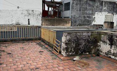 Casa Alquiler 5 dorm., cochera 3 veh., jardín del., terraza Thames 767 SM deTuc.