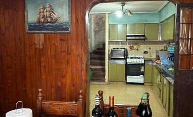 Casa Alquiler 5 dorm., cochera 3 veh., jardín del., terraza Thames 767 SM deTuc.