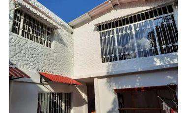 VENDO EXCELENTE CASA LA MESA GANGA (c)