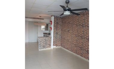 Se Vende Casa En P.H. Brisas del Mirador 3