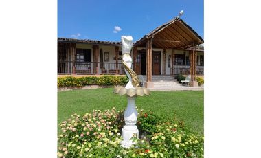 FINCA EN VILLAMARIA   HASTA 17  PAX TARIFA MIN 10 PAX