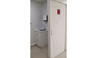 ALQUILER LOCAL AVENIDA BALBOA