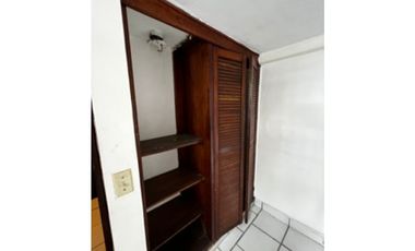 Los Angeles, Casa de 3 pisos