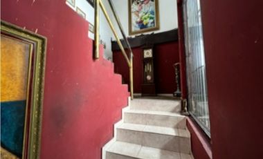 Los Angeles, Casa de 3 pisos