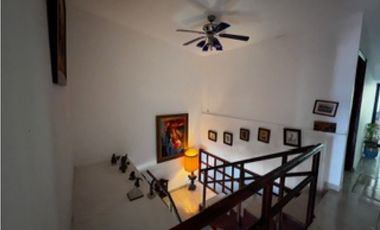 Los Angeles, Casa de 3 pisos