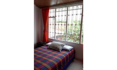 HERMOSA CASA LA MESA C.MARCA