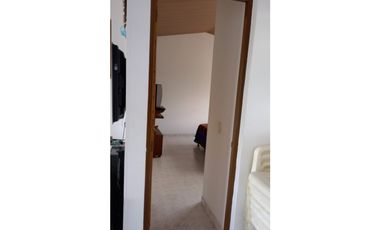 HERMOSA CASA LA MESA C.MARCA