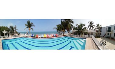 ALQUILER DE CABAÑAS FRENTE AL MAR CON PISCINA DE 2 A 9 PERSONAS