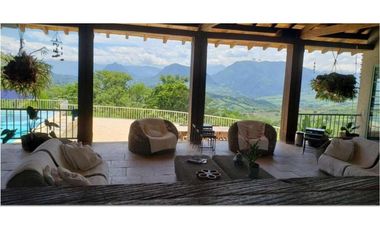 VENTA FINCA VALPARAISO, ANTIOQUIA. PARA HOTEL O INVERSIÓN.