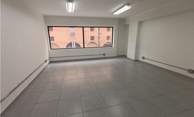 LOCAL COMERCIAL ESTADIO CERCA DOLLARCITY