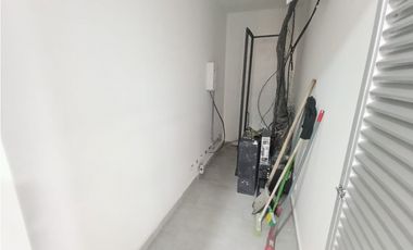 LOCAL COMERCIAL ESTADIO CERCA DOLLARCITY